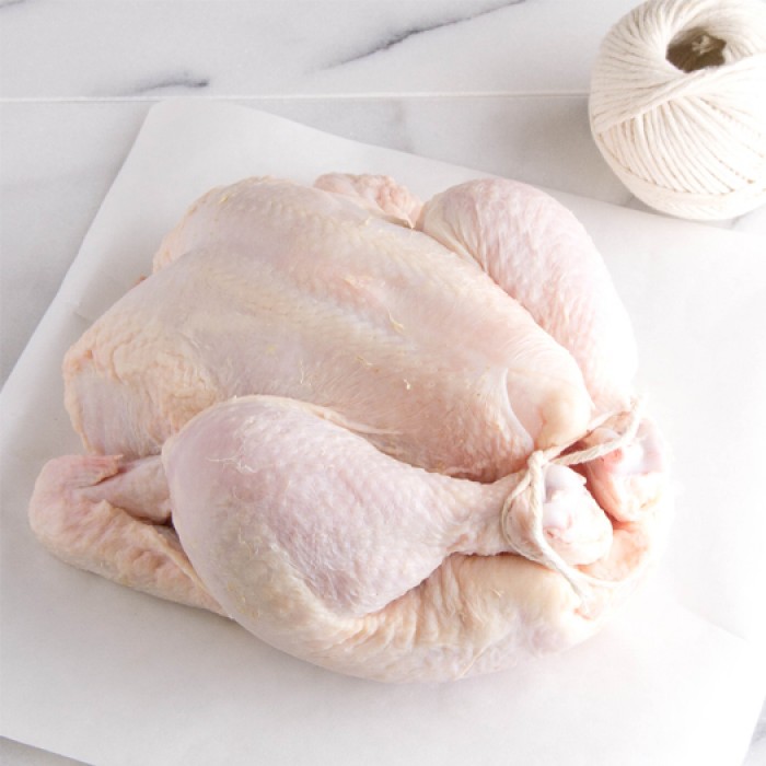 Fresh Broiler Chicken With Skin Gross Wt. 1200g